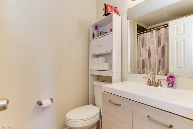 3808 Sugar Creek CIR, Portsmouth, VA 23703