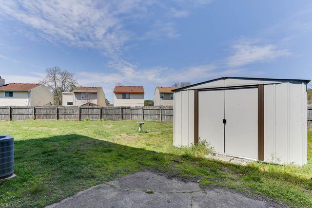 3808 Sugar Creek CIR, Portsmouth, VA 23703