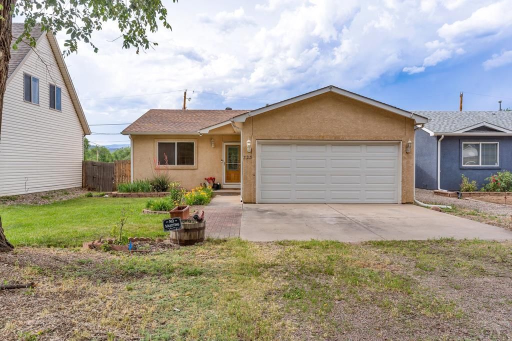 723 Griffin Ave, Canon City, CO 81212