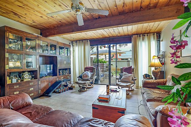 4801 NW 2nd Avenue 105, Boca Raton, FL 33431