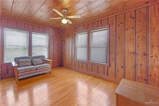 906 E Business 83 E Highway, San Juan, TX 78589