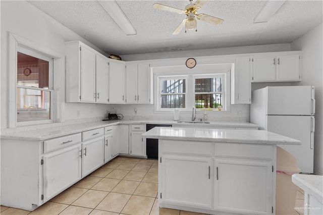 906 E Business 83 E Highway, San Juan, TX 78589