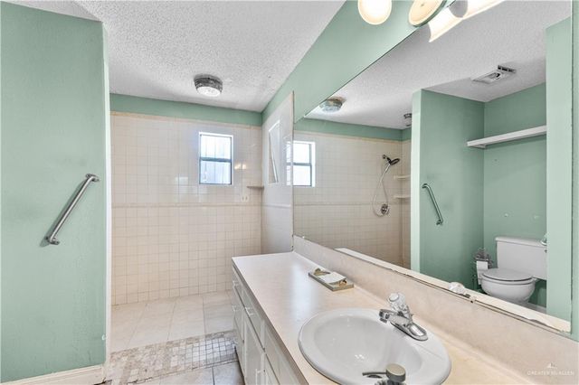 906 E Business 83 E Highway, San Juan, TX 78589