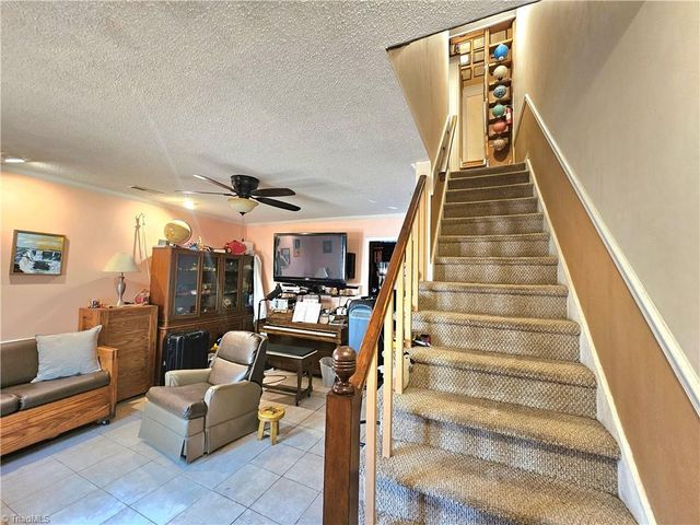 817 Brickwood Court, Winston-salem, NC 27127