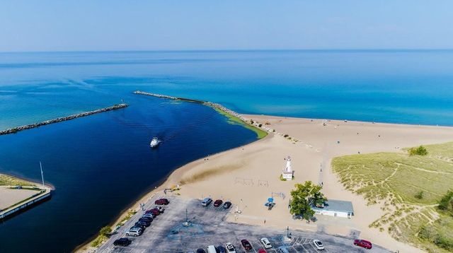 18713 Harbor Country Drive, New Buffalo, MI 49117