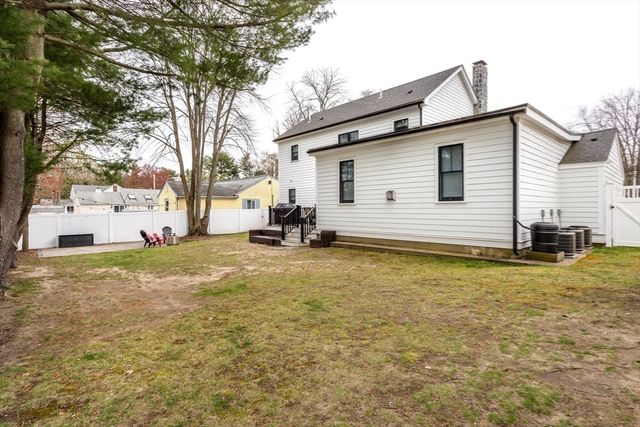 100 Gerald Rd, Milton, MA 02186