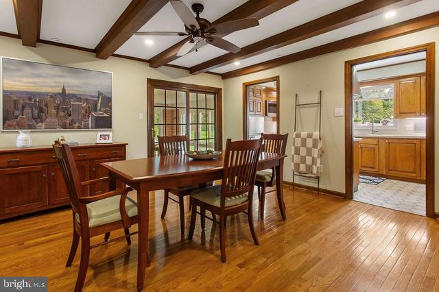 1545 VALLEY RD, Lancaster, PA 17603
