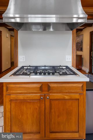 1545 VALLEY RD, Lancaster, PA 17603