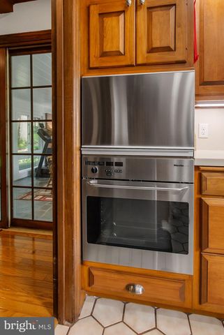 1545 VALLEY RD, Lancaster, PA 17603