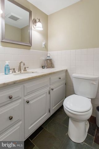 1545 VALLEY RD, Lancaster, PA 17603