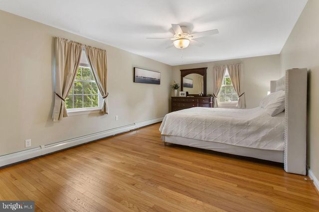 1545 VALLEY RD, Lancaster, PA 17603