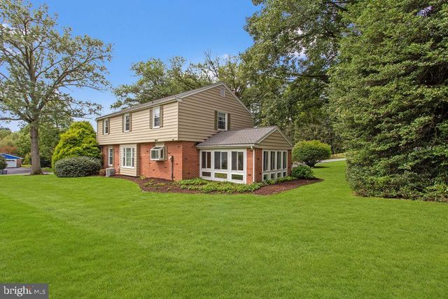 1545 VALLEY RD, Lancaster, PA 17603