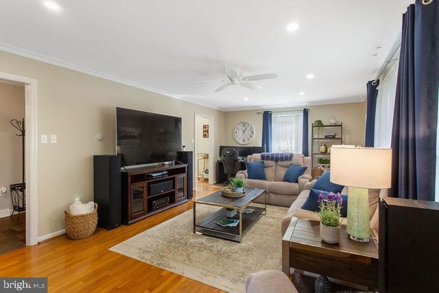 1545 VALLEY RD, Lancaster, PA 17603