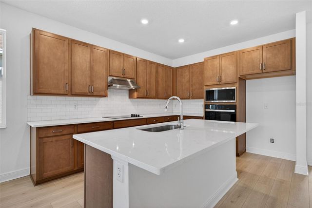 748 SUNSHOWER DRIVE, Lady Lake, FL 32159