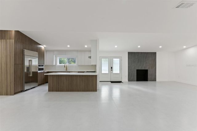 131 TOLEDO WAY NE, St Petersburg, FL 33704