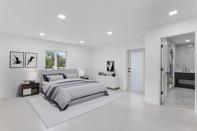 131 TOLEDO WAY NE, St Petersburg, FL 33704