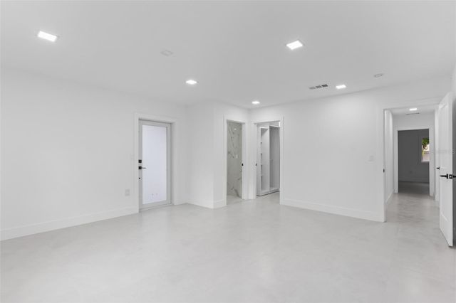 131 TOLEDO WAY NE, St Petersburg, FL 33704