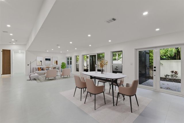 131 TOLEDO WAY NE, St Petersburg, FL 33704