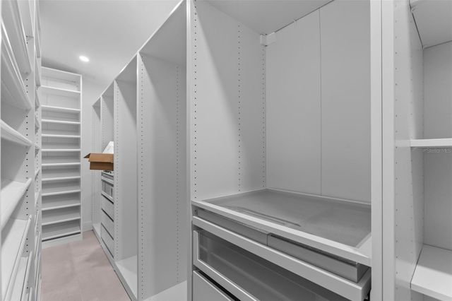 131 TOLEDO WAY NE, St Petersburg, FL 33704