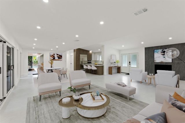 131 TOLEDO WAY NE, St Petersburg, FL 33704