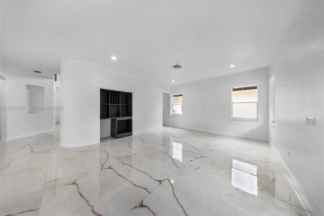 19371 SW 30th St, Miramar, FL 33029