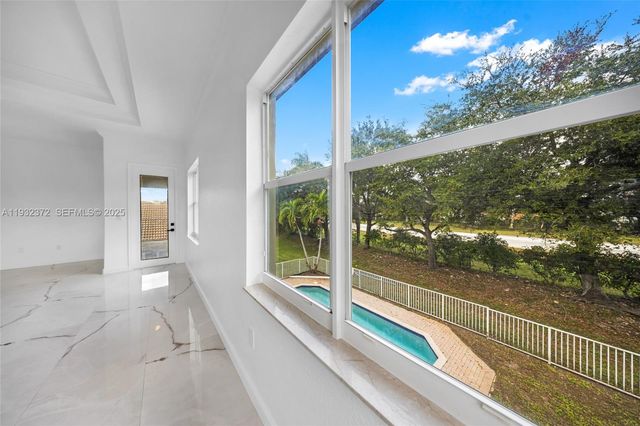 19371 SW 30th St, Miramar, FL 33029