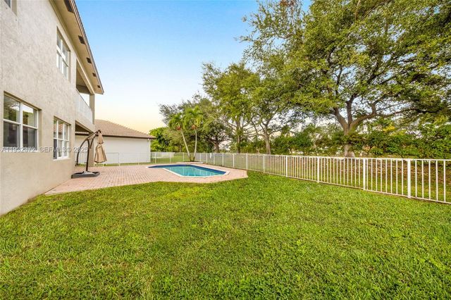 19371 SW 30th St, Miramar, FL 33029