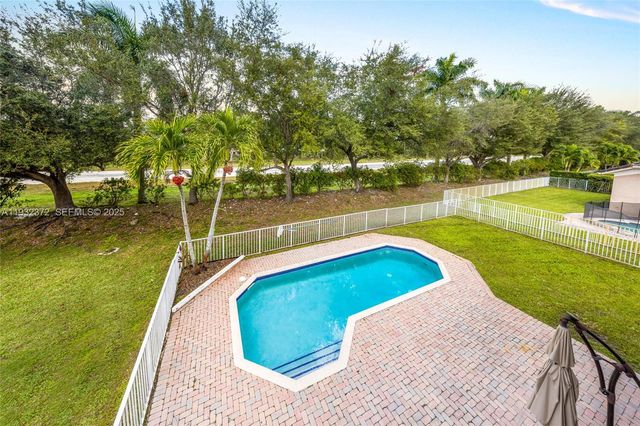 19371 SW 30th St, Miramar, FL 33029