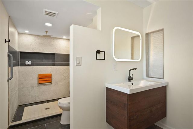 10208 Robinson Street, Overland Park, KS 66212