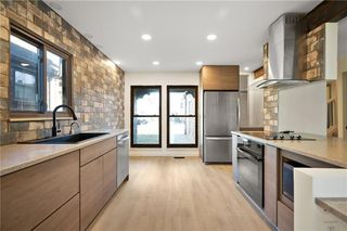 10208 Robinson Street, Overland Park, KS 66212