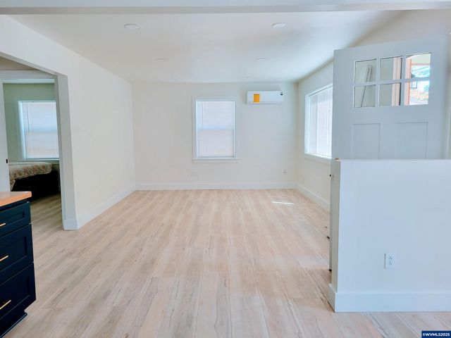 1425 Elm St NW, Salem, OR 97304