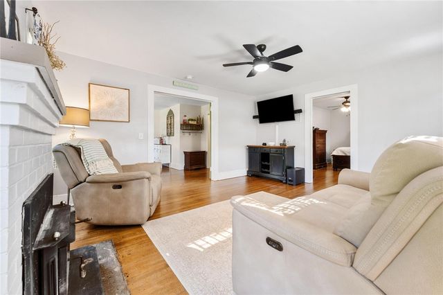 605 E Fair Play Boulevard, Fair Play, SC 29643