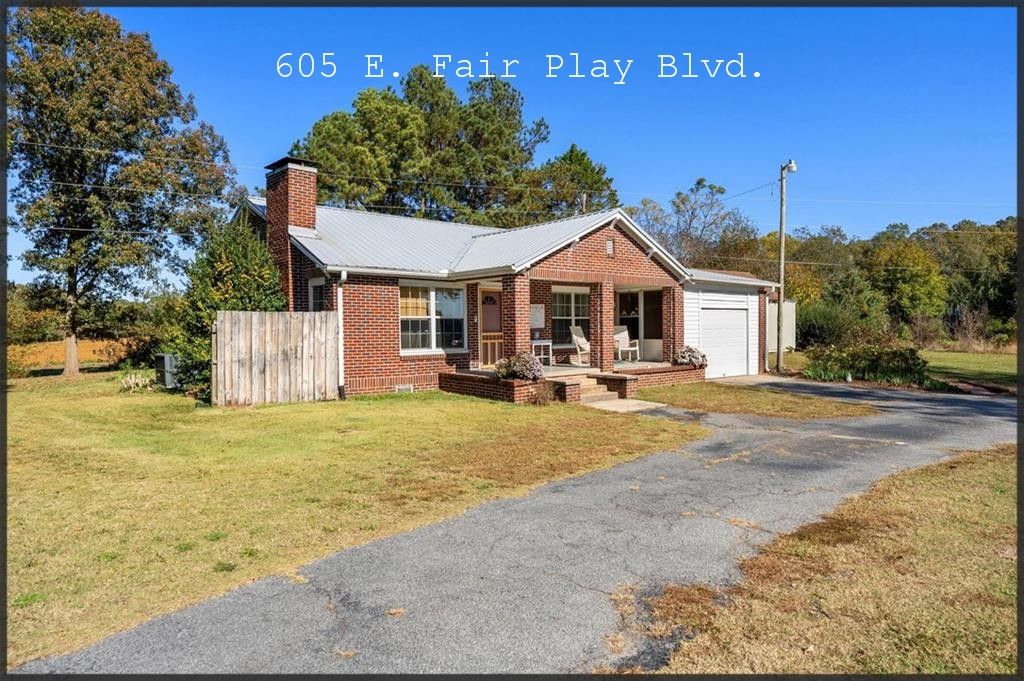 605 E Fair Play Boulevard, Fair Play, SC 29643
