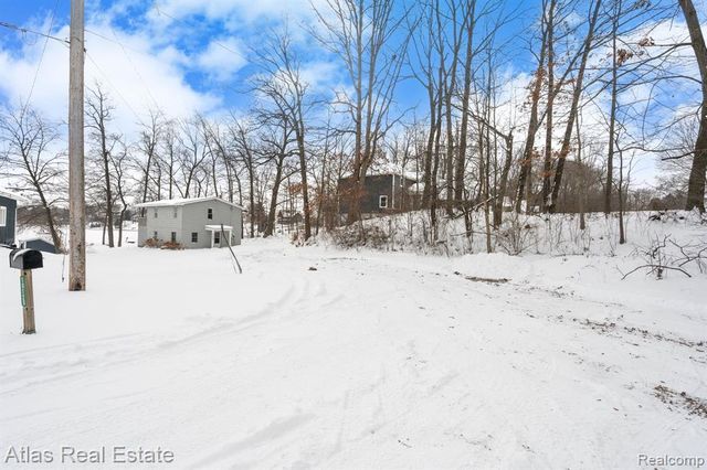 10128 Dar Lane, Goodrich, MI 48438