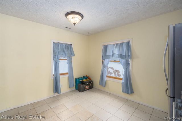 10128 Dar Lane, Goodrich, MI 48438