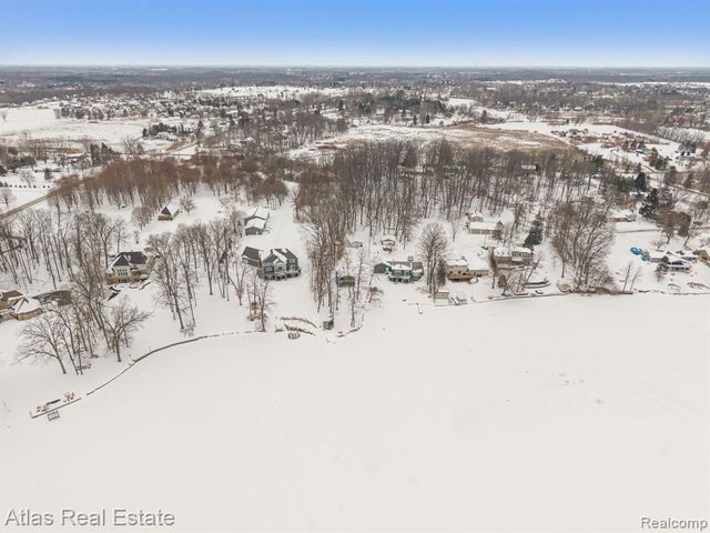 10128 Dar Lane, Goodrich, MI 48438