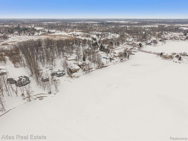 10128 Dar Lane, Goodrich, MI 48438