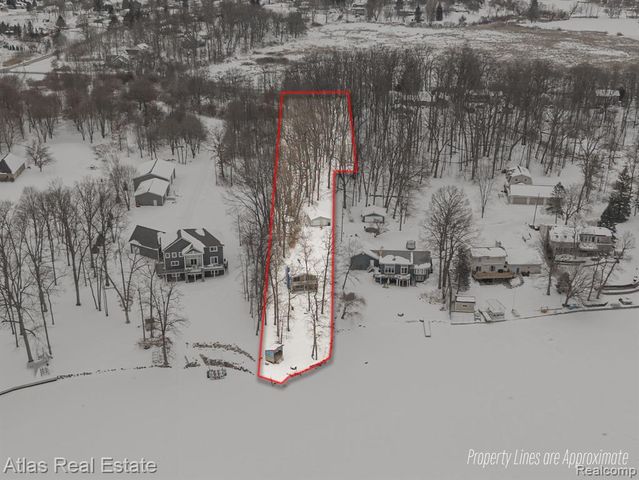 10128 Dar Lane, Goodrich, MI 48438