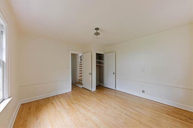 6712 Linden Road, Kansas City, MO 64113