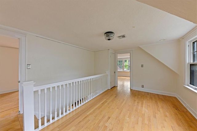 6712 Linden Road, Kansas City, MO 64113