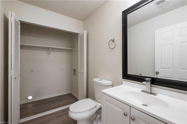 4164 Ohare DR, Virginia Beach, VA 23453