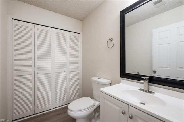 4164 Ohare DR, Virginia Beach, VA 23453