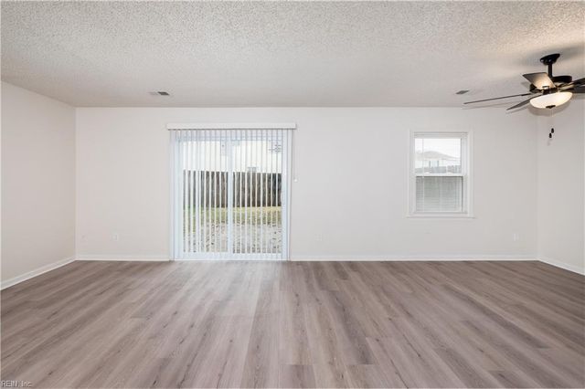 4164 Ohare DR, Virginia Beach, VA 23453