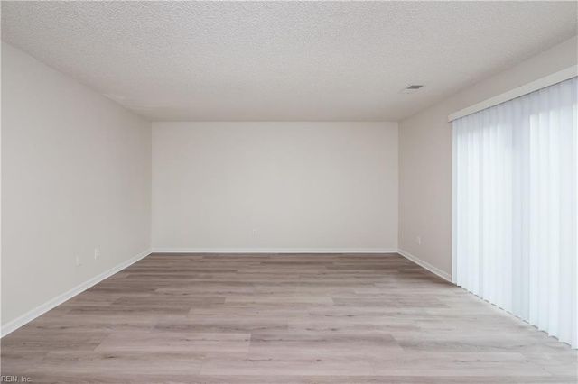 4164 Ohare DR, Virginia Beach, VA 23453