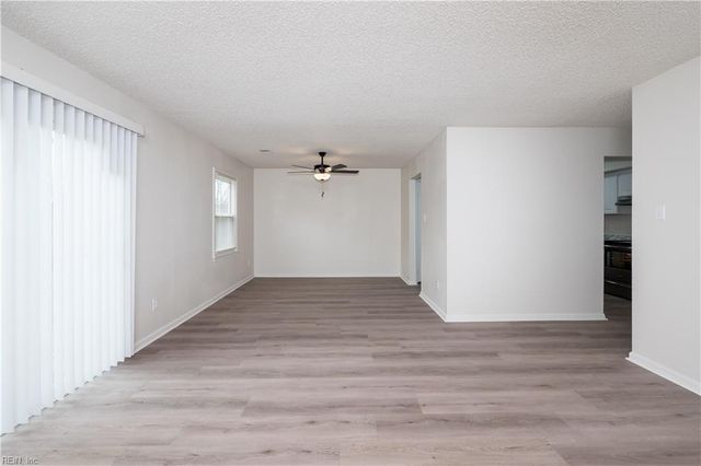 4164 Ohare DR, Virginia Beach, VA 23453