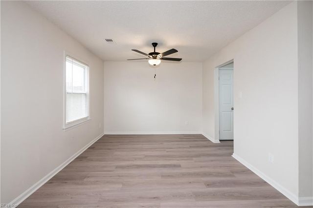 4164 Ohare DR, Virginia Beach, VA 23453