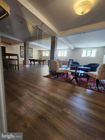 1525 N FRONT ST, Harrisburg, PA 17102