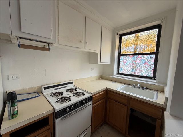 141-05 Northern Boulevard 1E, Flushing, NY 11354