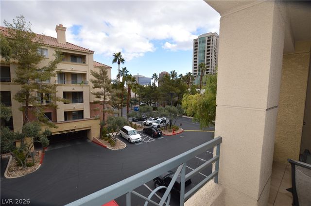 270 FLAMINGO Road 207, Las Vegas, NV 89169