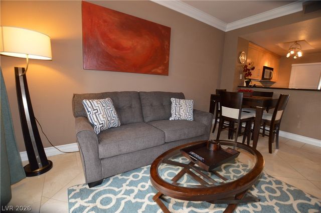 270 FLAMINGO Road 207, Las Vegas, NV 89169